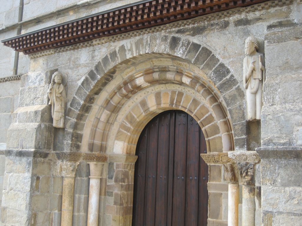 Kirchenfigur in Santa Marta de Tera