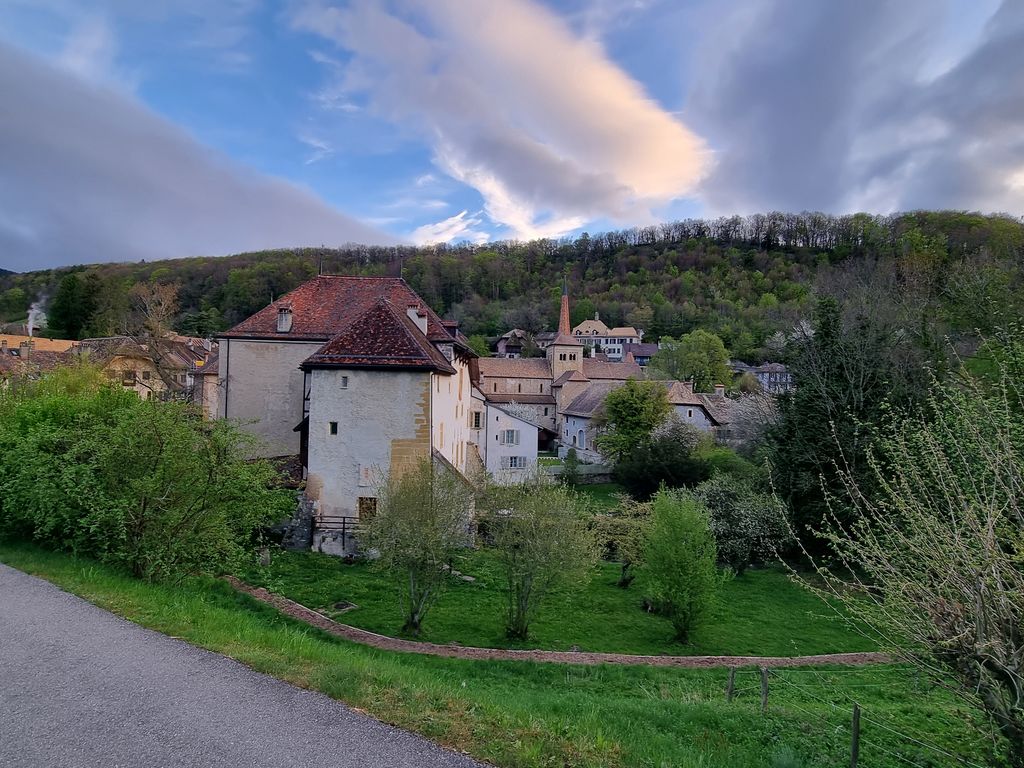 Klosterdorf Romainmôtier