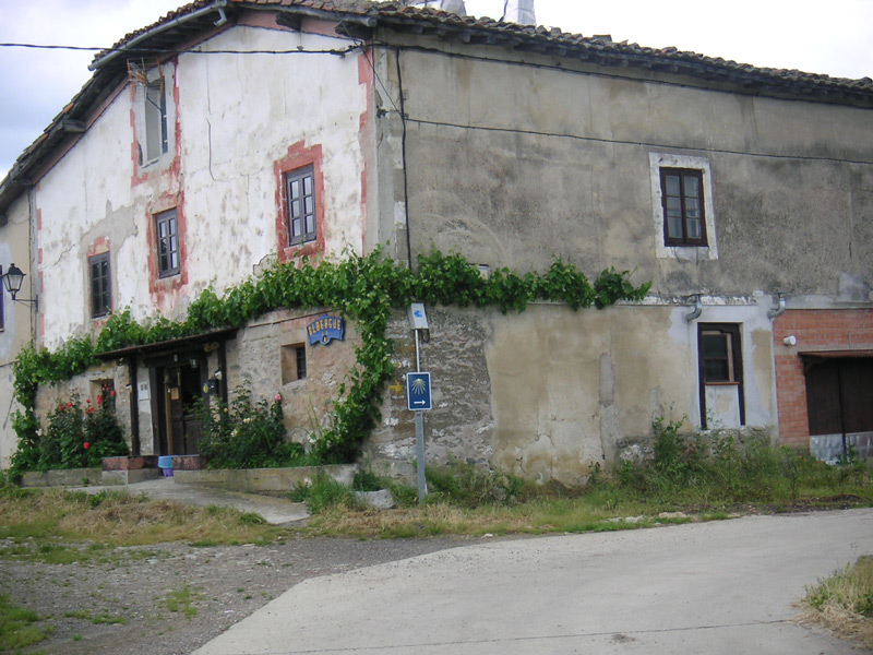 La Campana in Espinosa: altes Haus an der Dorfstraße