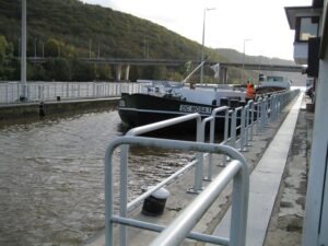 Maasschleuse bei Wépion